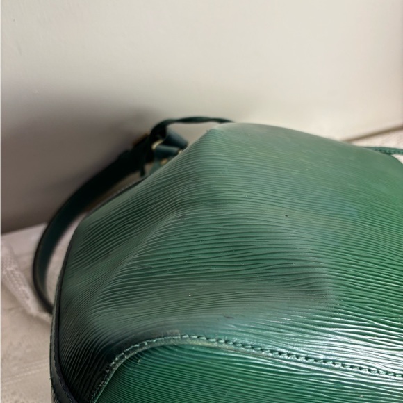 Louis Vuitton Green Epi Noe Shoulder Bag - Picture 14 of 16